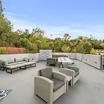 Luxury Hilltop Retreat: Private Villa With Multi-Level Rooftop, Infinity Pool, Jacuzzi, Outdoor Kitchen, Outdoor Movie Screen